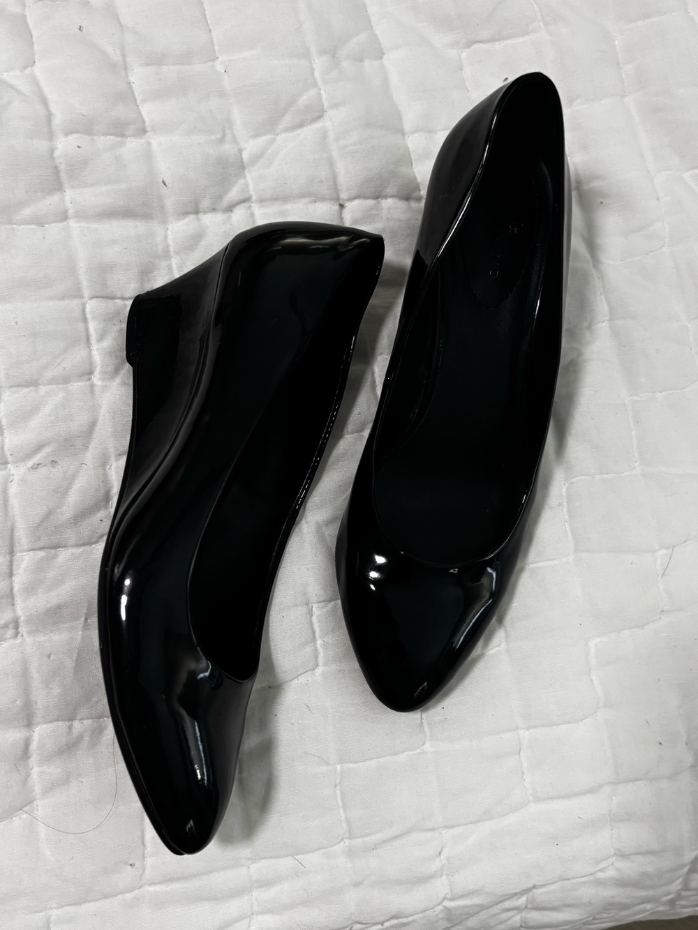 Bandolino Black Patent wedge Pumps 8-1/2